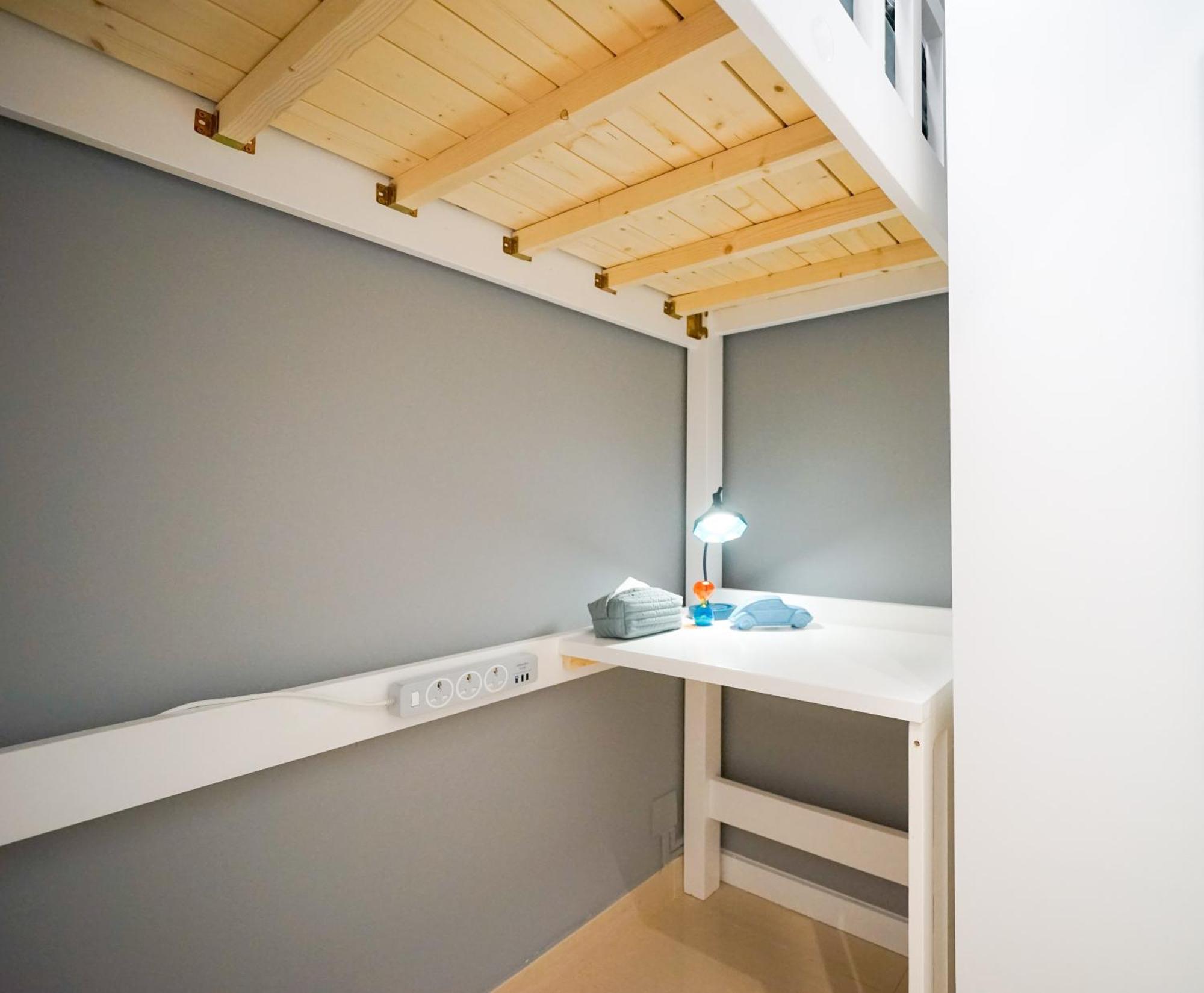 Student Accommodation - 294 Hennessy Road 香港 外观 照片