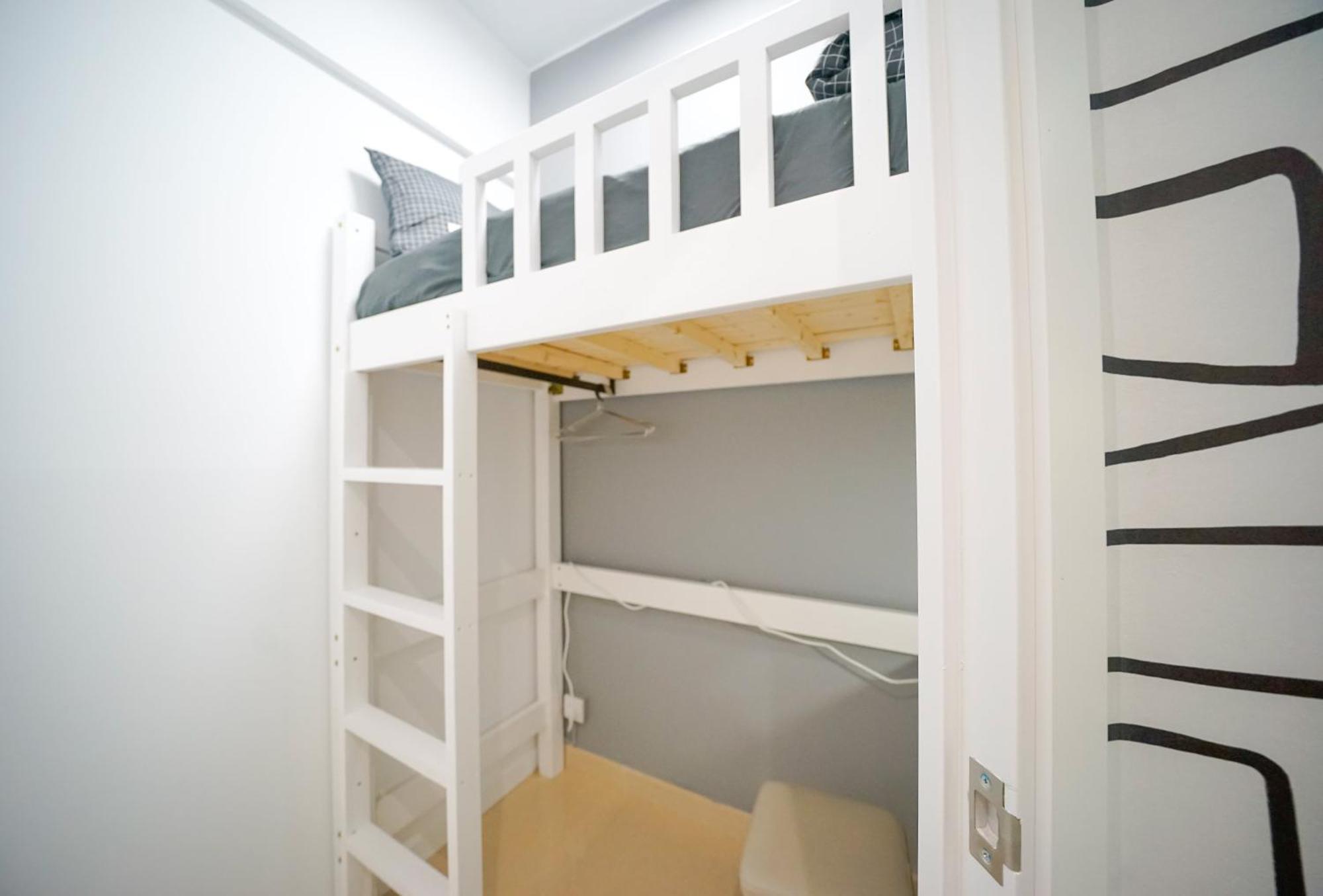 Student Accommodation - 294 Hennessy Road 香港 外观 照片
